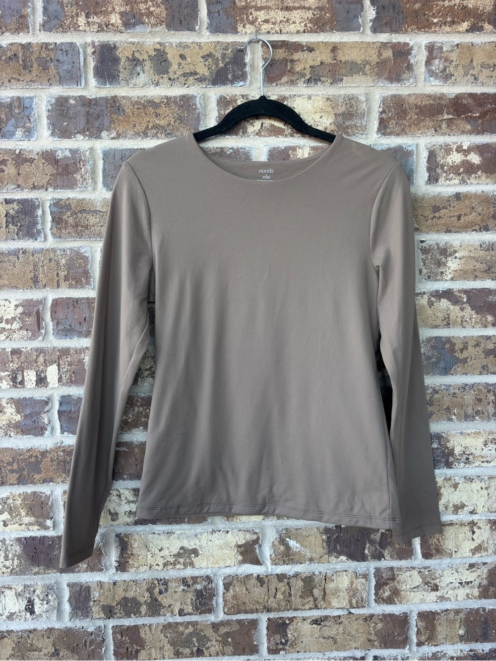 Nuuds Long-Sleeve Crew Neck Women's Top, fitted, size L